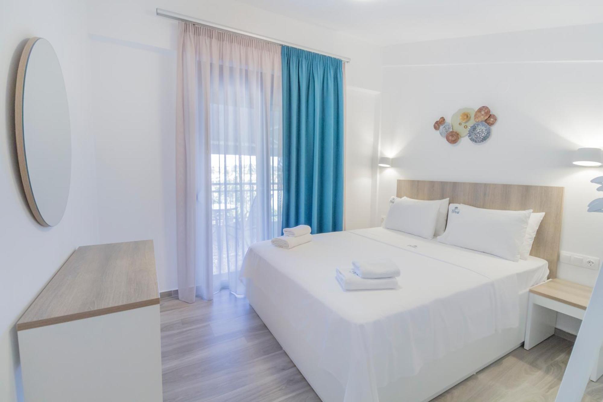 Oliva Suites Nikíti Eksteriør bilde